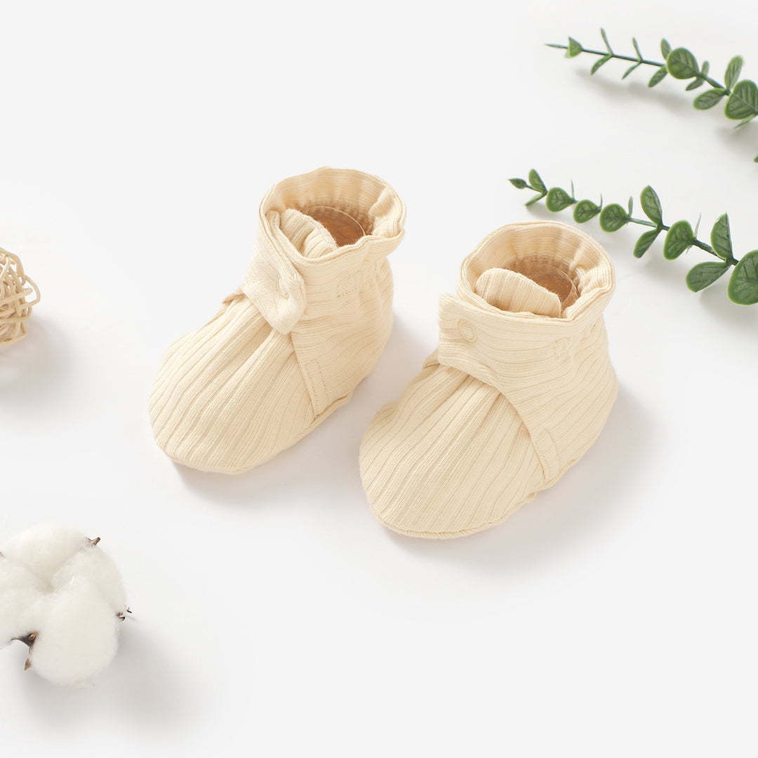 ORGANIC COTTON NEWBORN RIBBED BOOTIES 0-6 MONTHS 1 PAIR