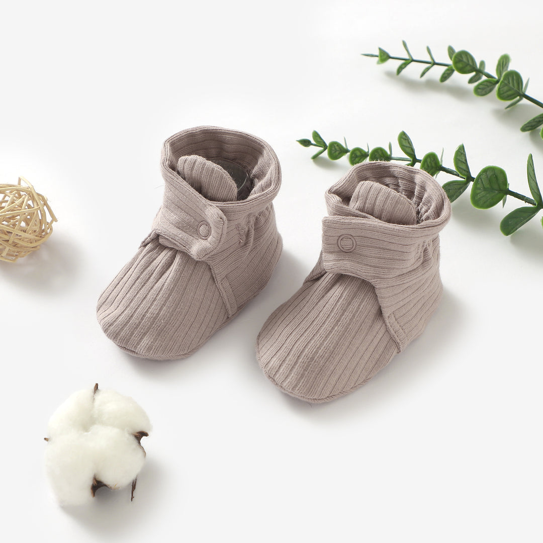 ORGANIC COTTON NEWBORN RIBBED BOOTIES 0-6 MONTHS 1 PAIR