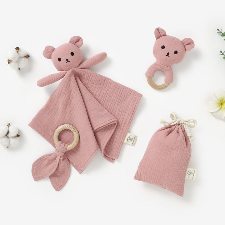 Organic cotton bear comforter and rattle set with teether