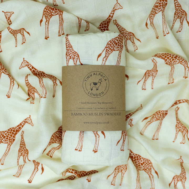 Bamboo Muslin Swaddle Wrap "Giraffe" 120x120cm - Tiny Alpaca UK