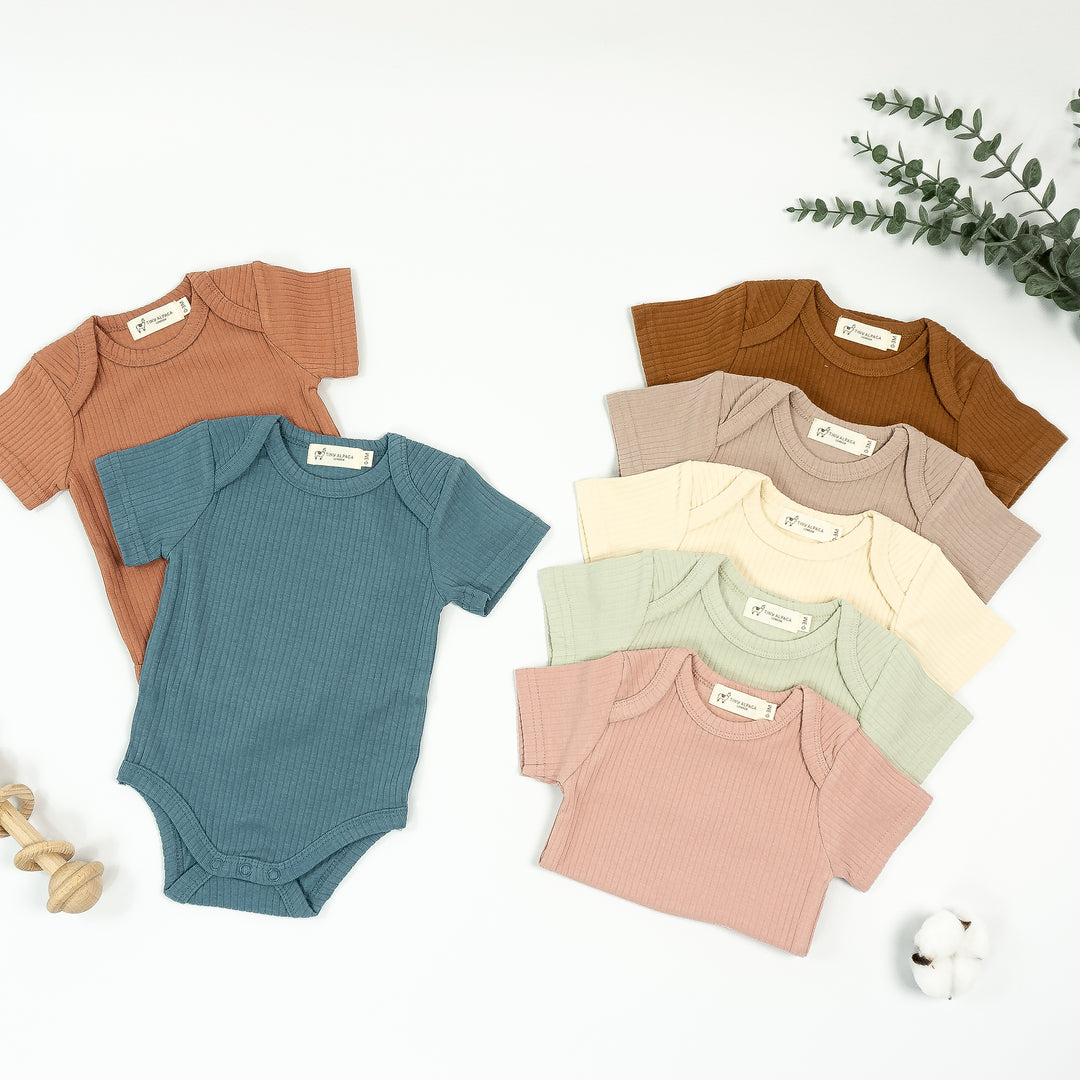 ORGANIC NATURAL COTTON RIBBED SHORT SLEEVE BABY BODYSUIT (0-24 MONTHS)