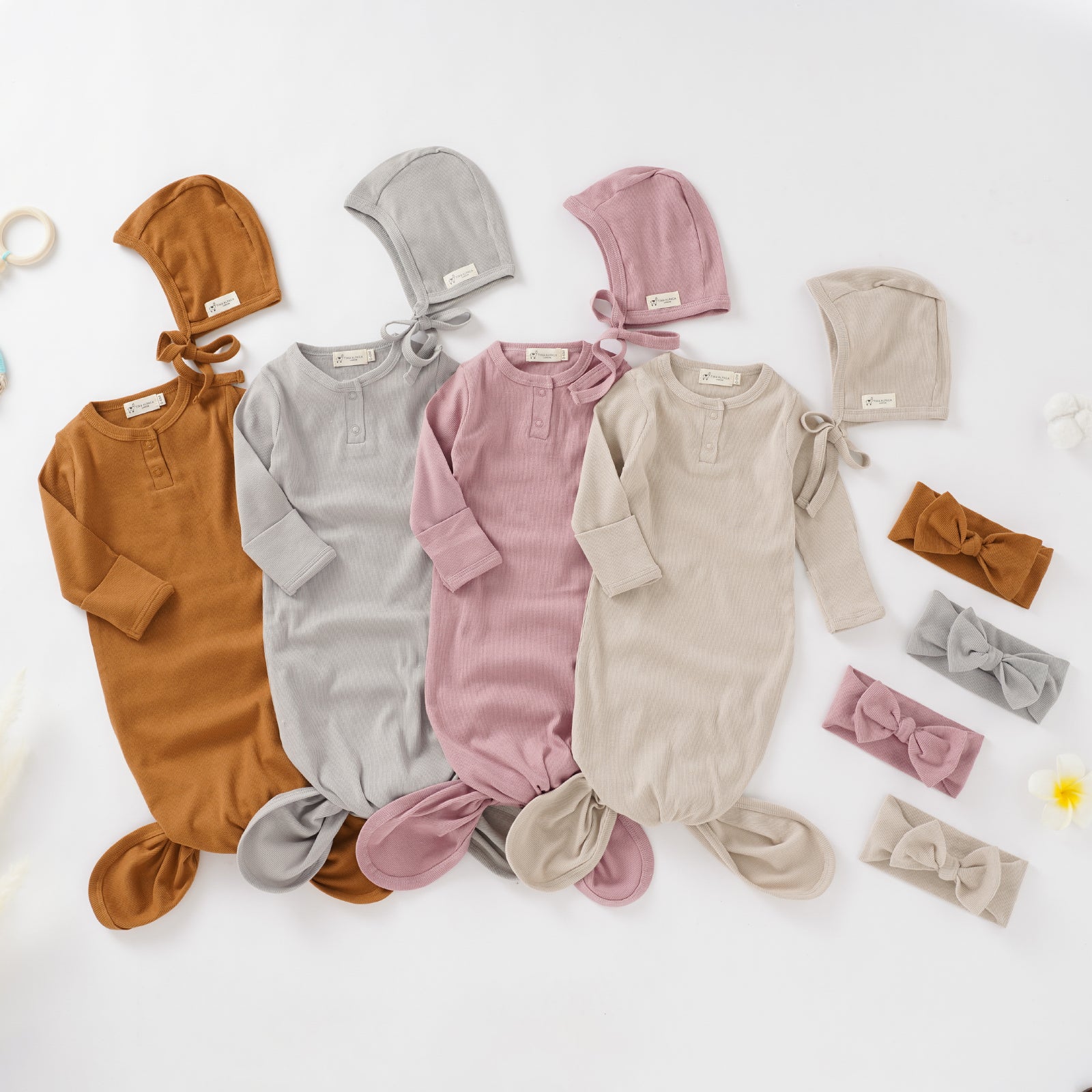 Organic Cotton Newborn Gown Set with Headband and Hat 0 6 months Tiny Alpaca UK