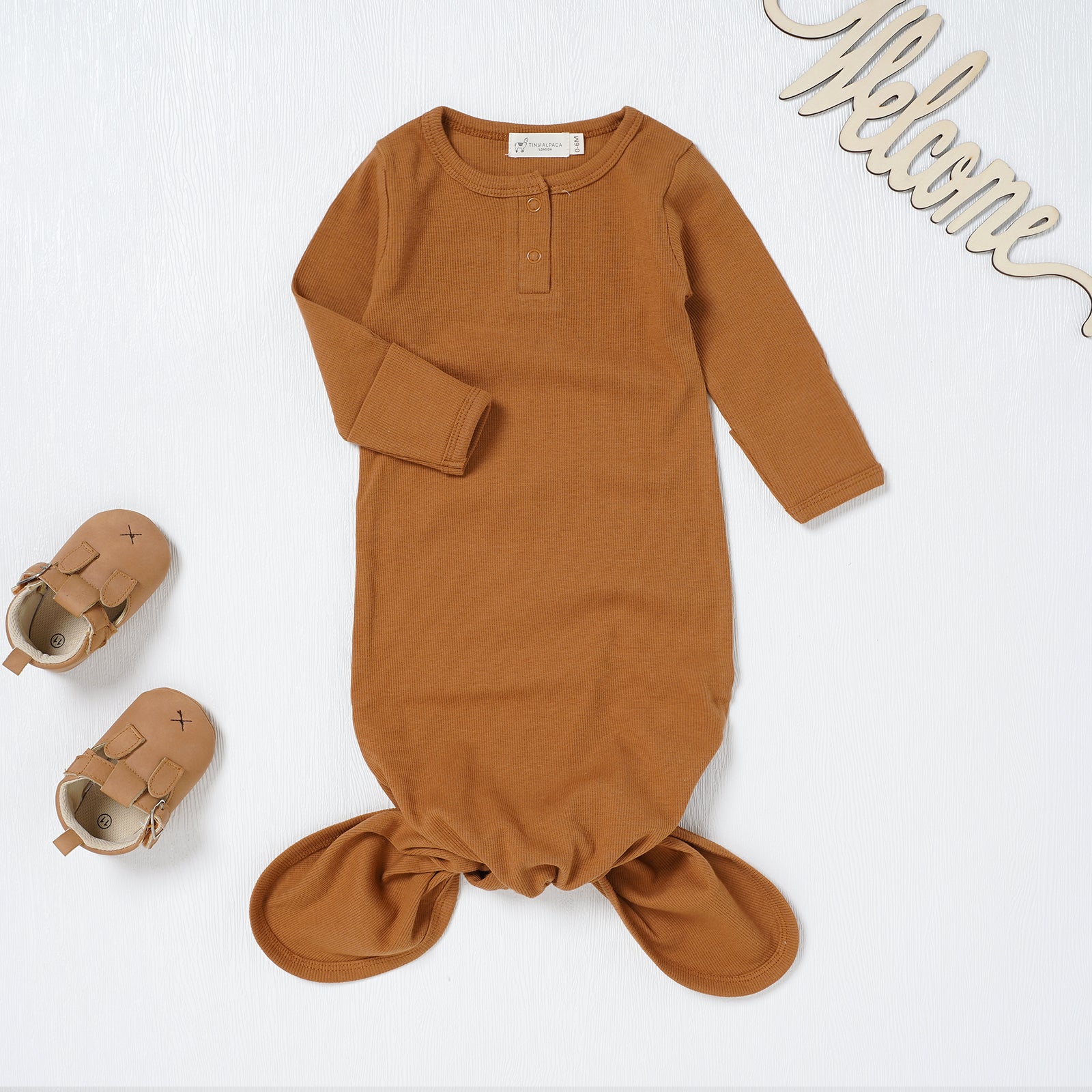 Newborn store gown set